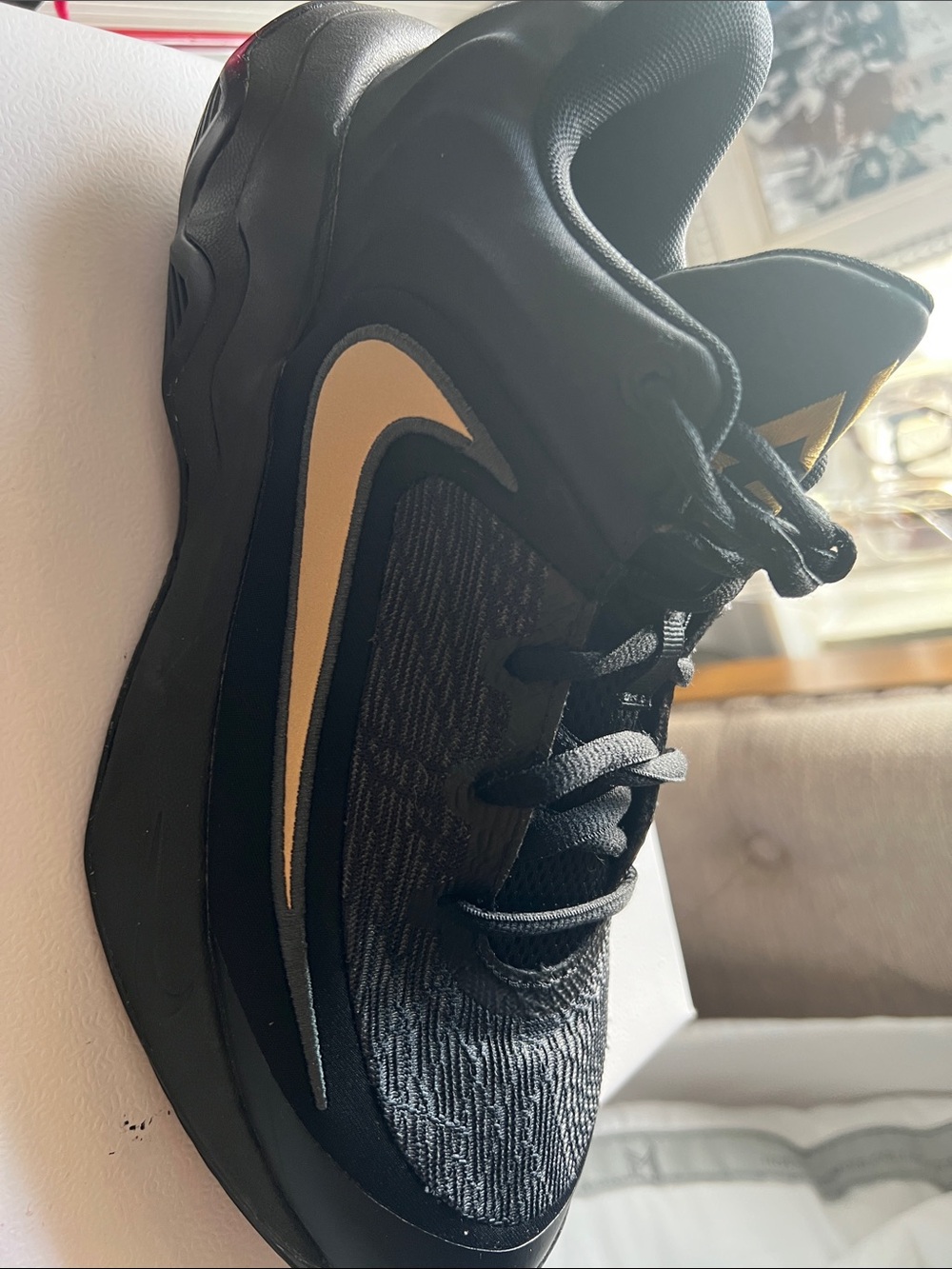 Nike Kids,  Gold Low-Top Training Sneakers